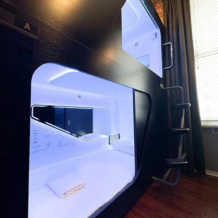 Auckland Boutique Capsule Hotel